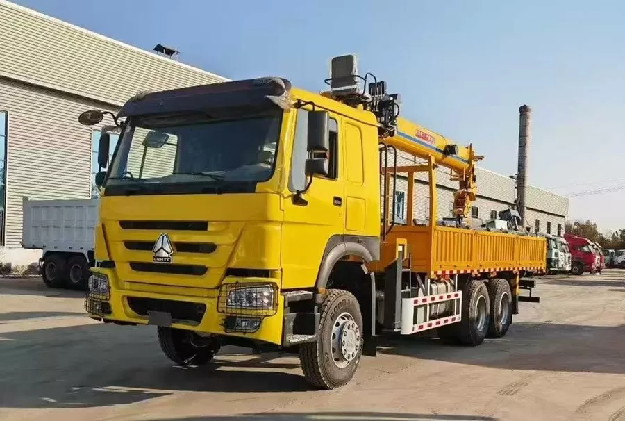 Xe ben HOWO-KZ 8×4 đã qua sử dụng phù hợp vận chuyển rác thải xây dựng