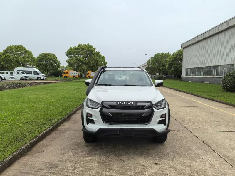 Xe bán tải Diesel tự động Isuzu RE-MAX 2.5T 8AT | Đáng tin cậy và thiết thực từ Trung Quốc