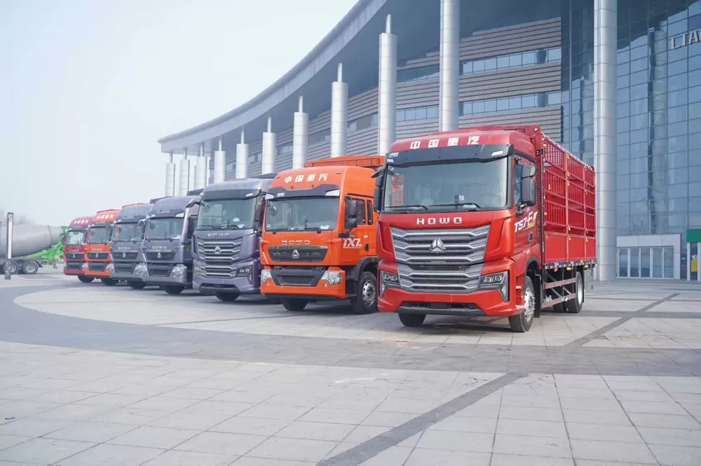 Xe tải chở hàng Sinotruk Howo TX7 Pro loại 4×2, thiết kế khung gầm dạng tấm, sức mạnh động cơ lên đến 250 mã lực