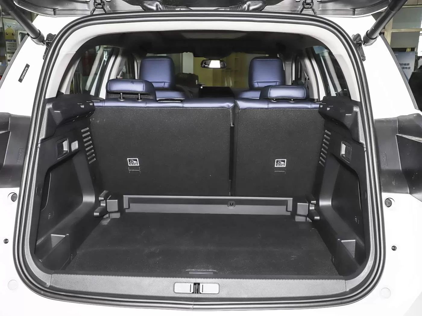 Citroën C5 Aircross 2026 phiên bản cao cấp 400 mã lực – Xe cũ xuất khẩu sang Trung Quốc