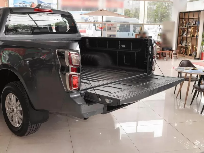 Bán tải Diesel Isuzu D-MAX Cross-Country 3.0T 4X4 từ Trung Quốc
