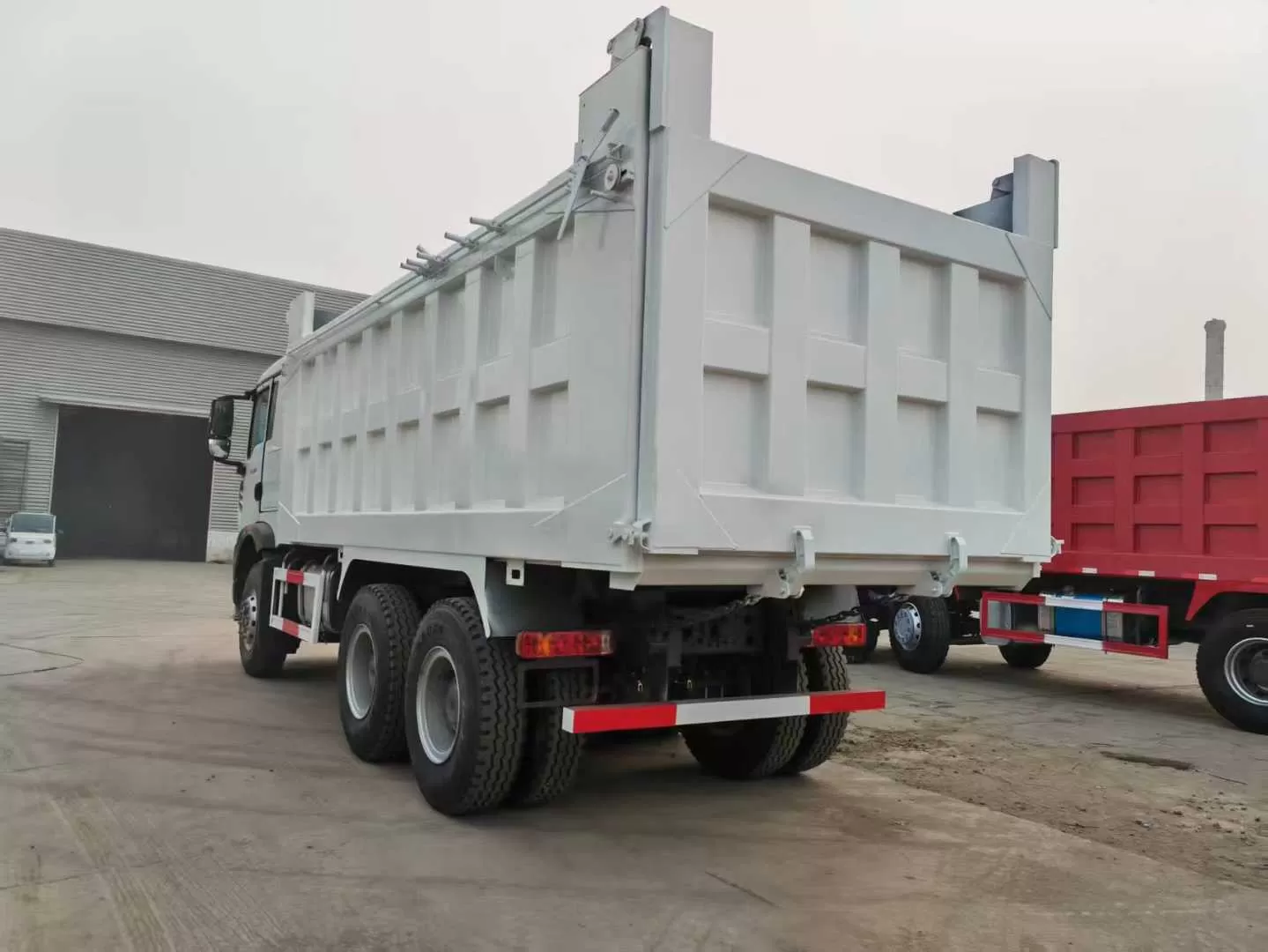 Xe ben công trình Sinotruk Howo TX 6×4