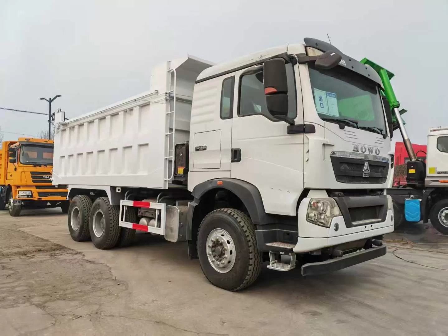 Xe ben công trình Sinotruk Howo TX 6×4