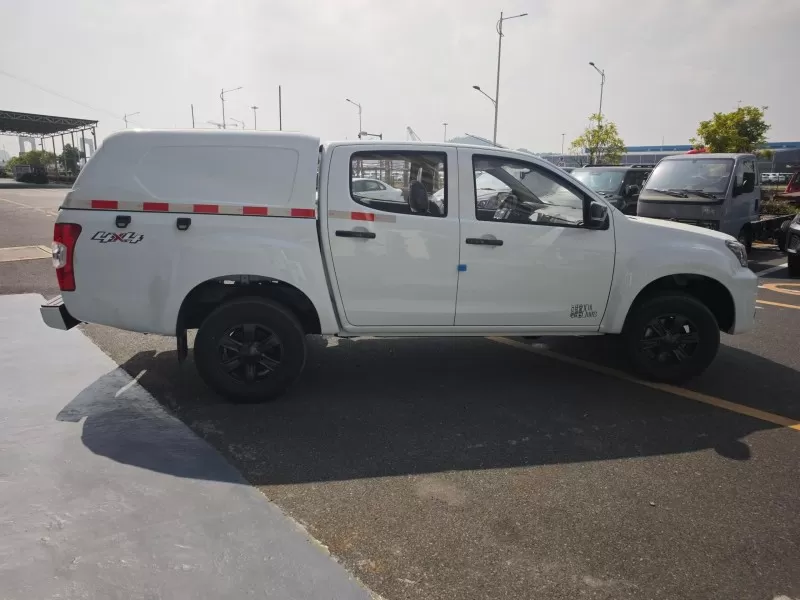 Isuzu RE-MAX Xe bán tải Diesel bằng tay có nắp chở hàng có thể tháo rời