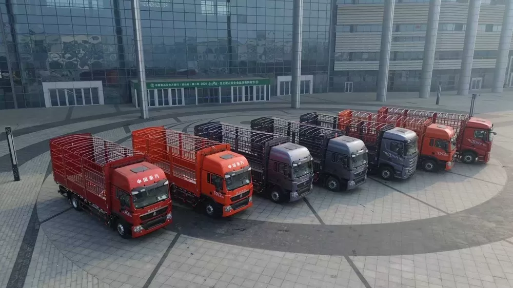 Xe tải chở hàng Sinotruk Howo TX7 Pro loại 4×2, thiết kế khung gầm dạng tấm, sức mạnh động cơ lên đến 250 mã lực