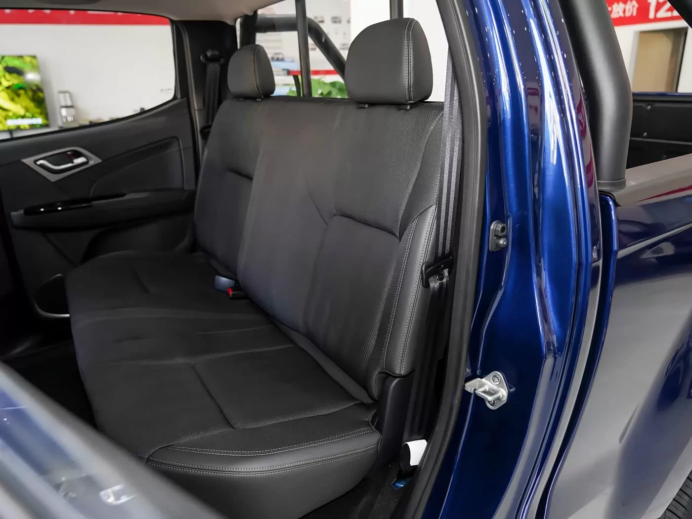 Silu Auto Import - Xe bán tải Isuzu Hiệu suất cao