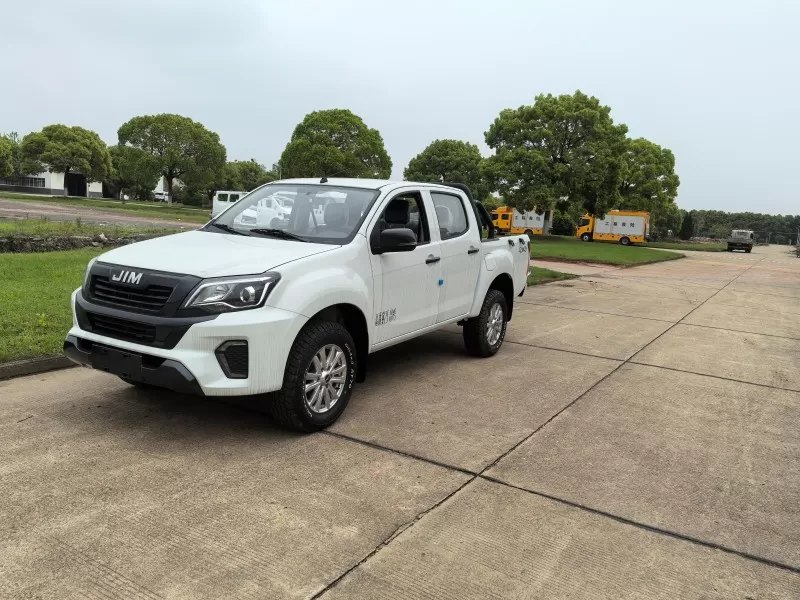 Xe bán tải Diesel tự động Isuzu RE-MAX 2.5T 8AT | Đáng tin cậy và thiết thực từ Trung Quốc